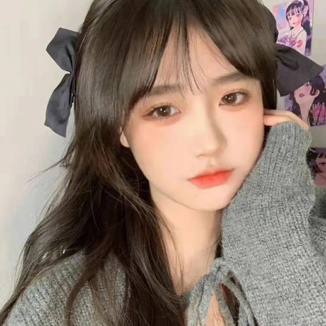 背后的她,眼前的我