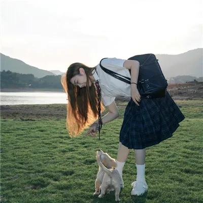 辣个女生